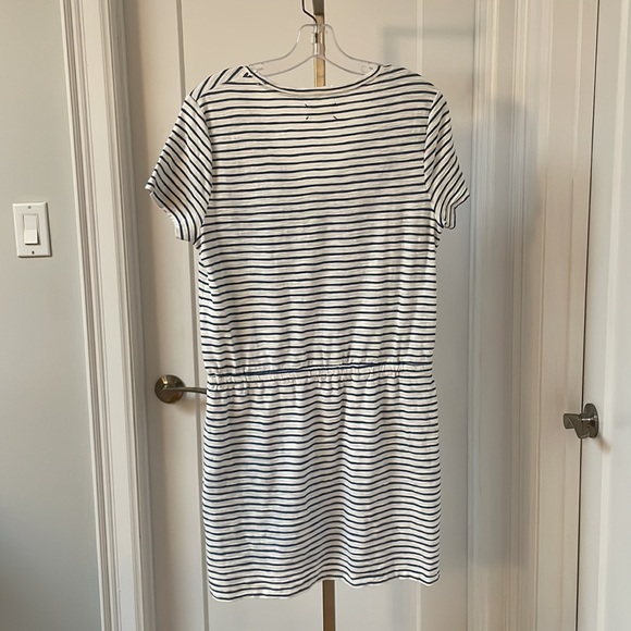 Lou & Grey tshirt dress - Picture 2 of 5